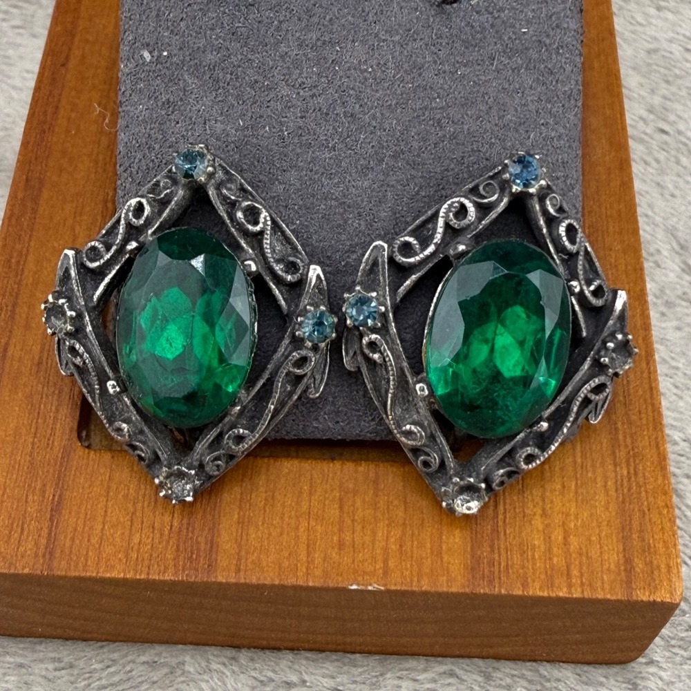 Vintage Florenza Clip On Earrings Silver Tone Green Rhinestone Geometric READ